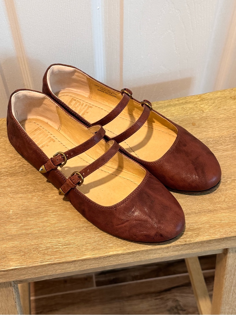 Women’s Double-Strap Ballet Flats in Brown Leather - Picture 3 of 8